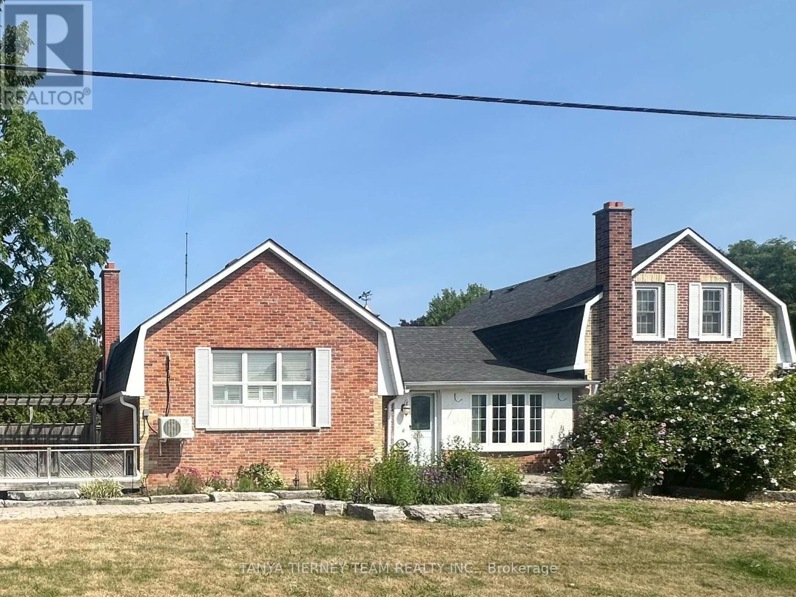 206b Palace Street, Whitby, Ontario  L1N 5G2 - Photo 3 - E12484499