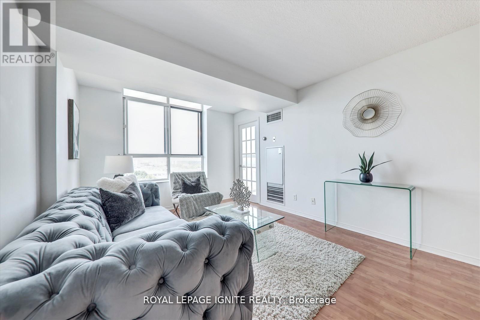 Penthouse  1914 - 330 Mccowan Road, Toronto, Ontario  M1J 3N3 - Photo 17 - E12484516