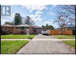 77 WOODGARDEN CRESCENT, Toronto, Ontario