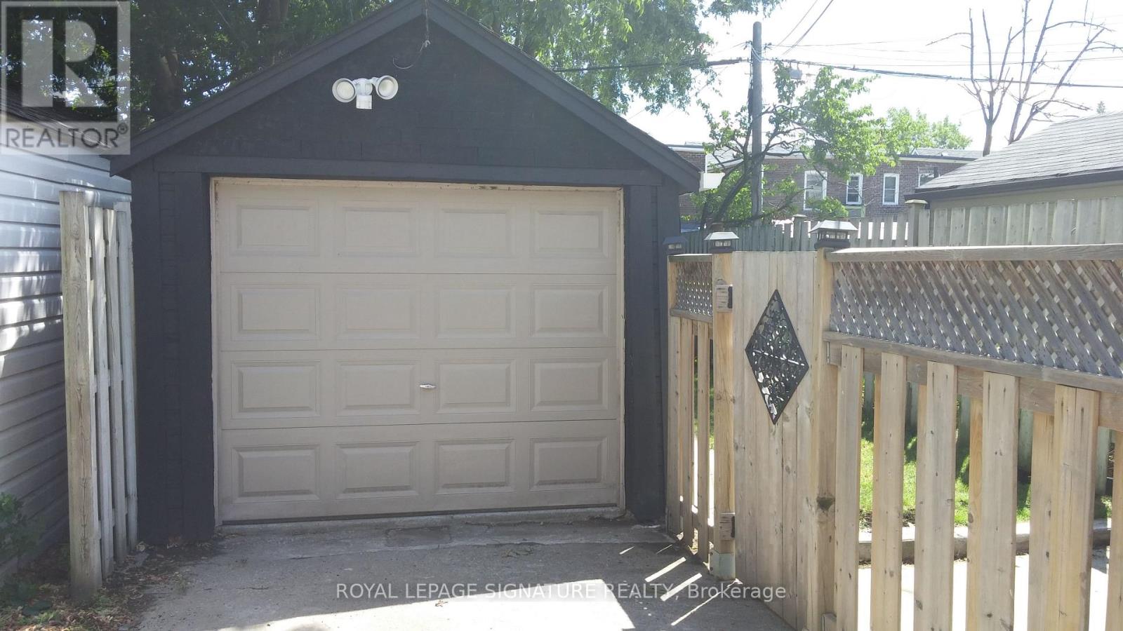 327 Wolverleigh Boulevard, Toronto (Danforth), Ontario  M4C 1S5 - Photo 19 - E12484551