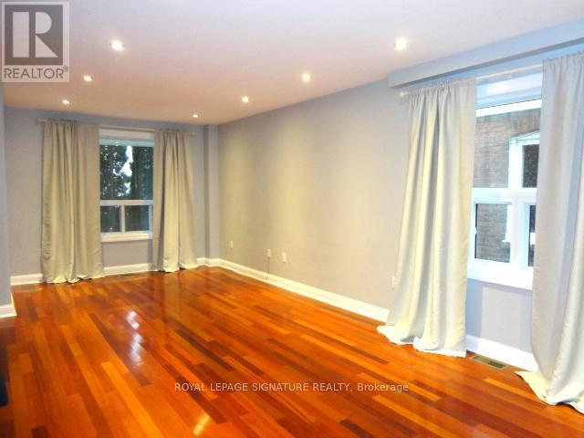 327 Wolverleigh Boulevard, Toronto (Danforth), Ontario  M4C 1S5 - Photo 8 - E12484551