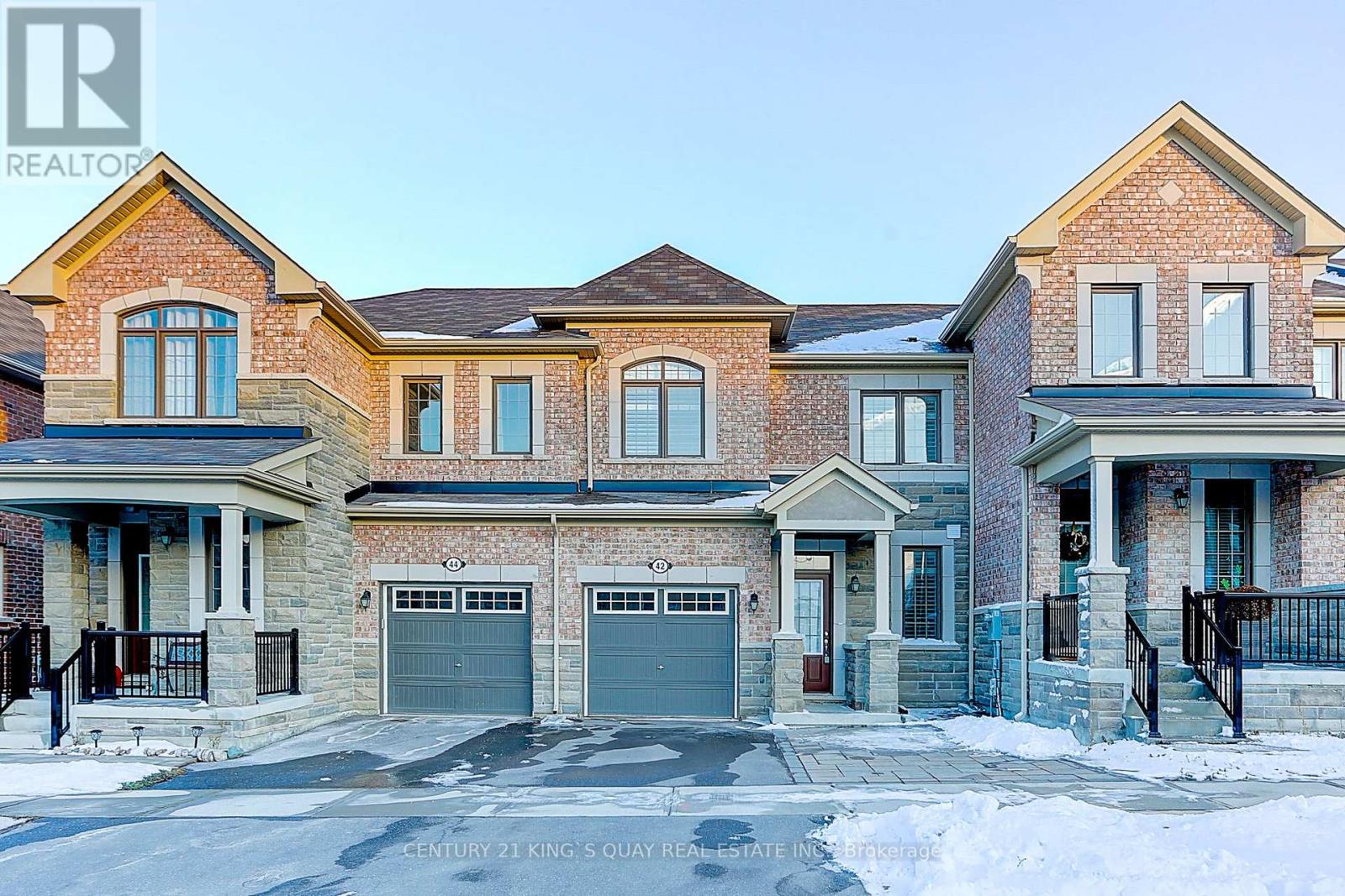 42 HARTNEY DRIVE, Richmond Hill, Ontario