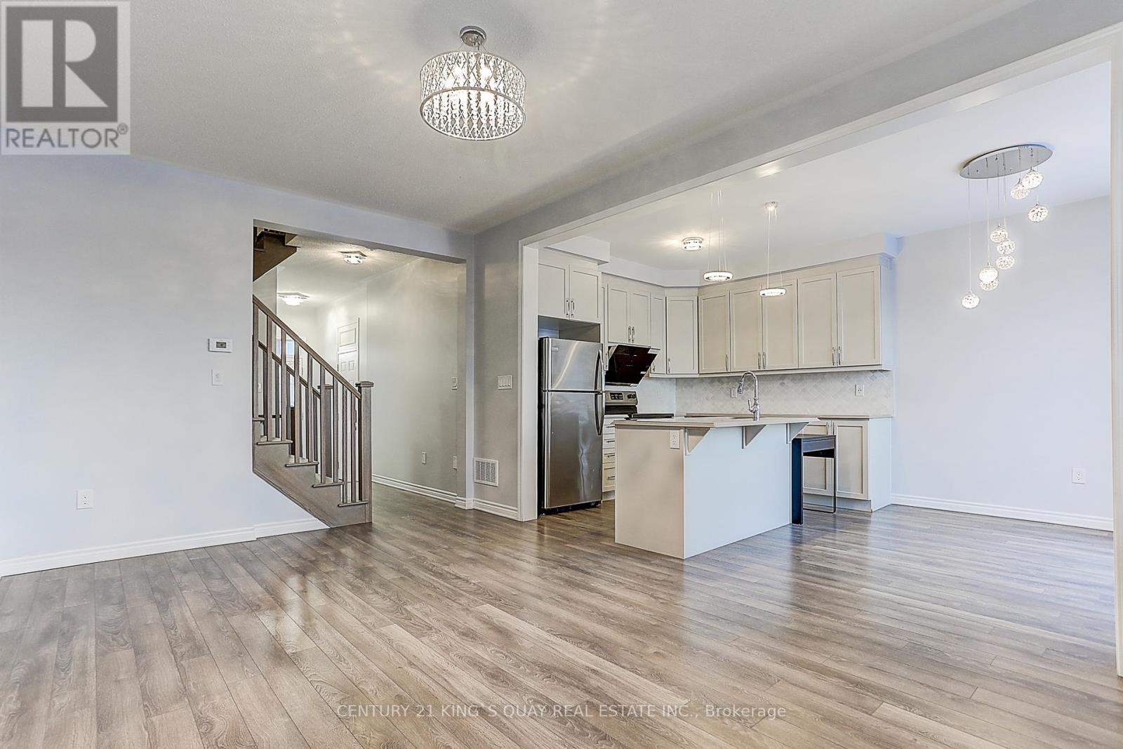 42 Hartney Drive, Richmond Hill, Ontario  L4S 0J8 - Photo 11 - N12484553