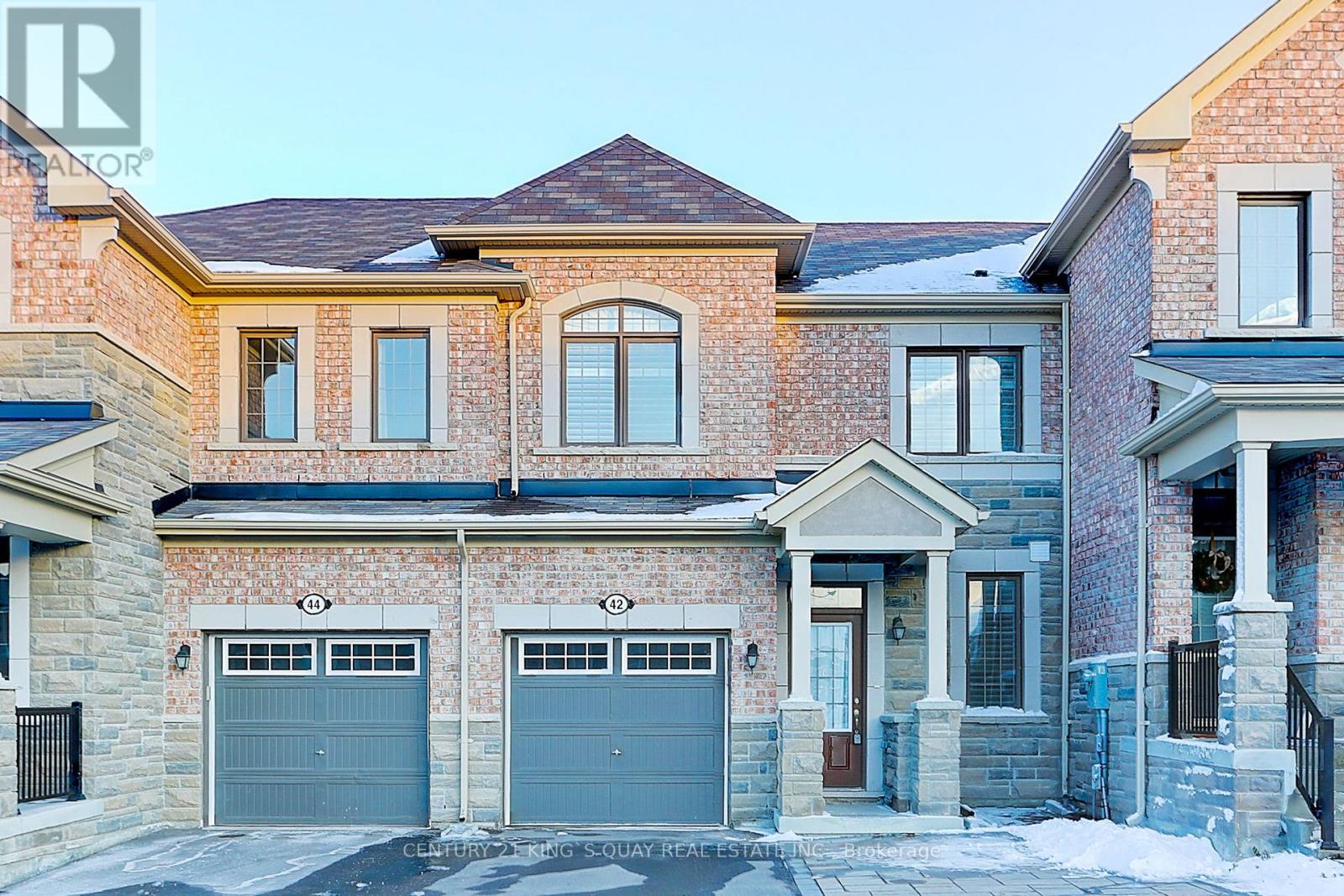 42 Hartney Drive, Richmond Hill, Ontario  L4S 0J8 - Photo 2 - N12484553