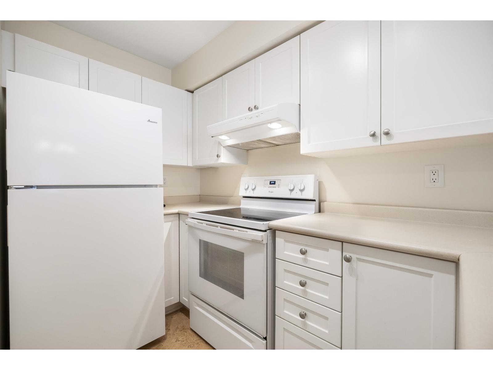 305 14355 103 Avenue, Surrey, British Columbia  V3T 5V5 - Photo 3 - R3062216