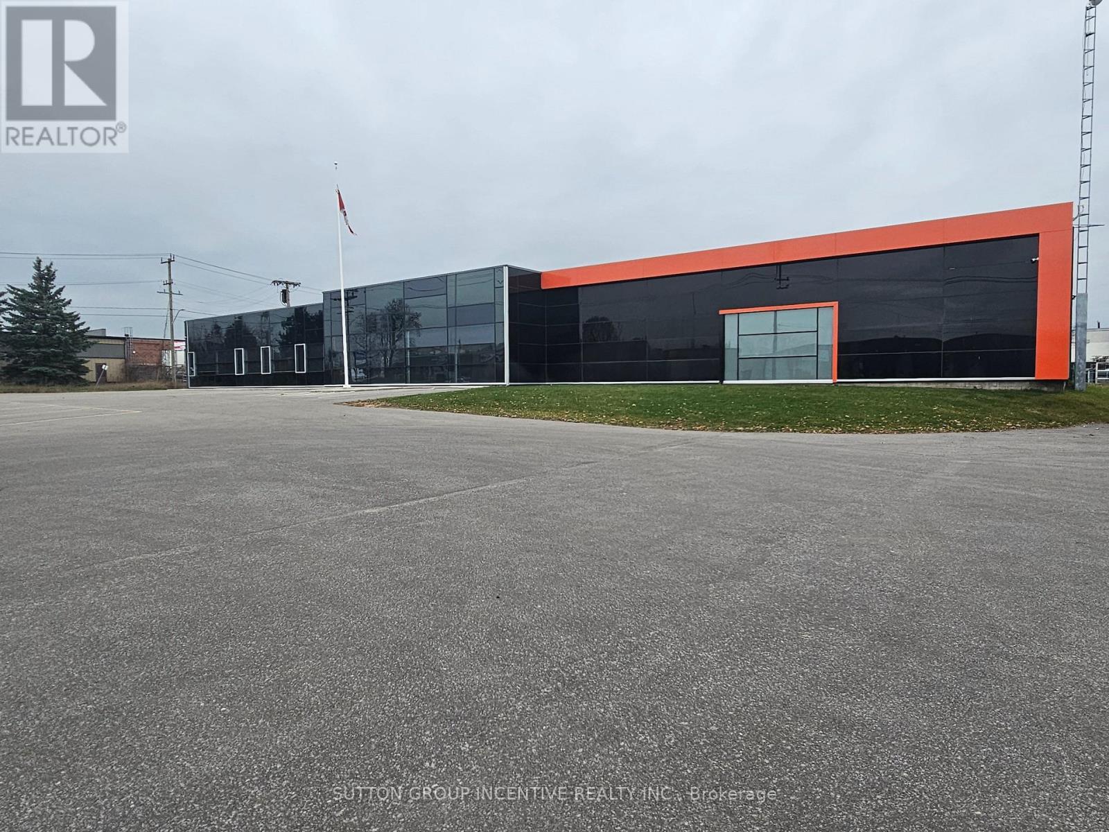 128 BROCK STREET, Barrie, Ontario