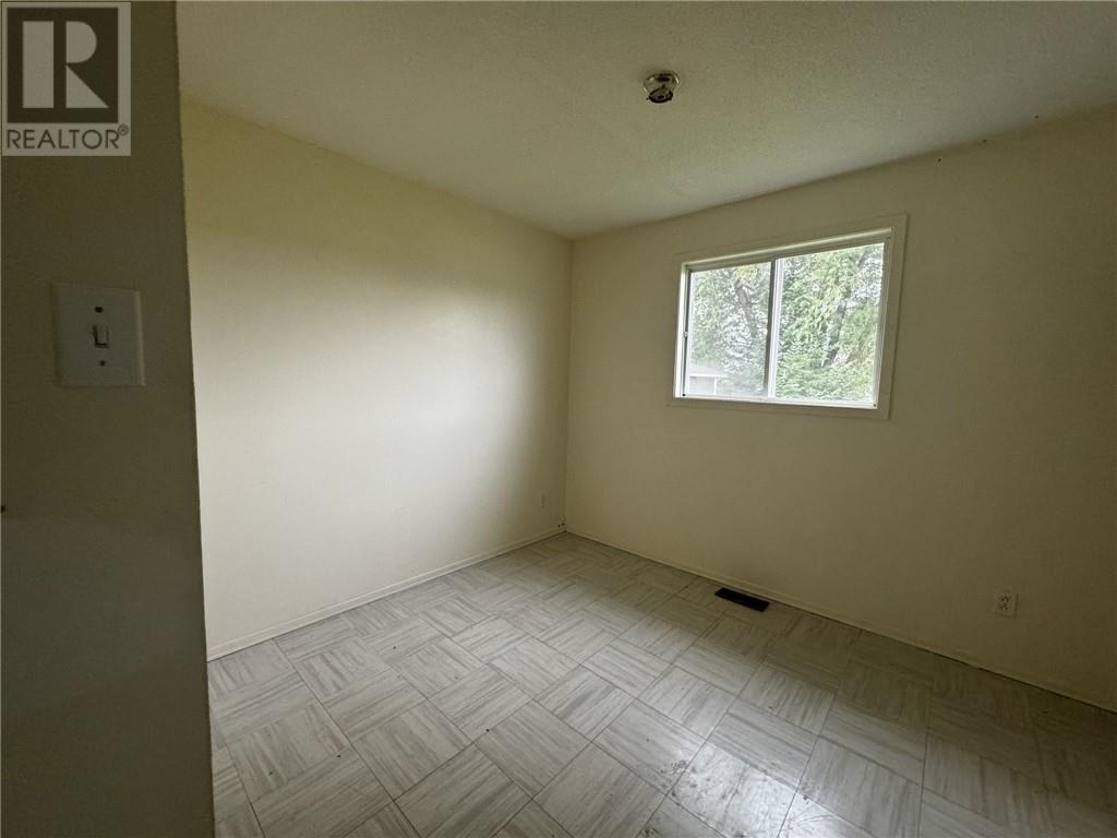 9 St. Joseph, Opasatika, Ontario  P0L 1Z0 - Photo 14 - 2125402