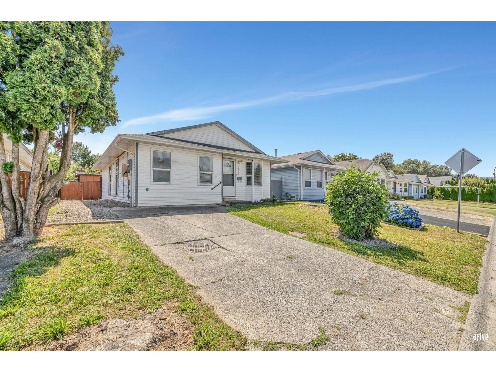 45466 MEADOWBROOK DRIVE|Chilliwack Proper South, Chilliwack, British Columbia