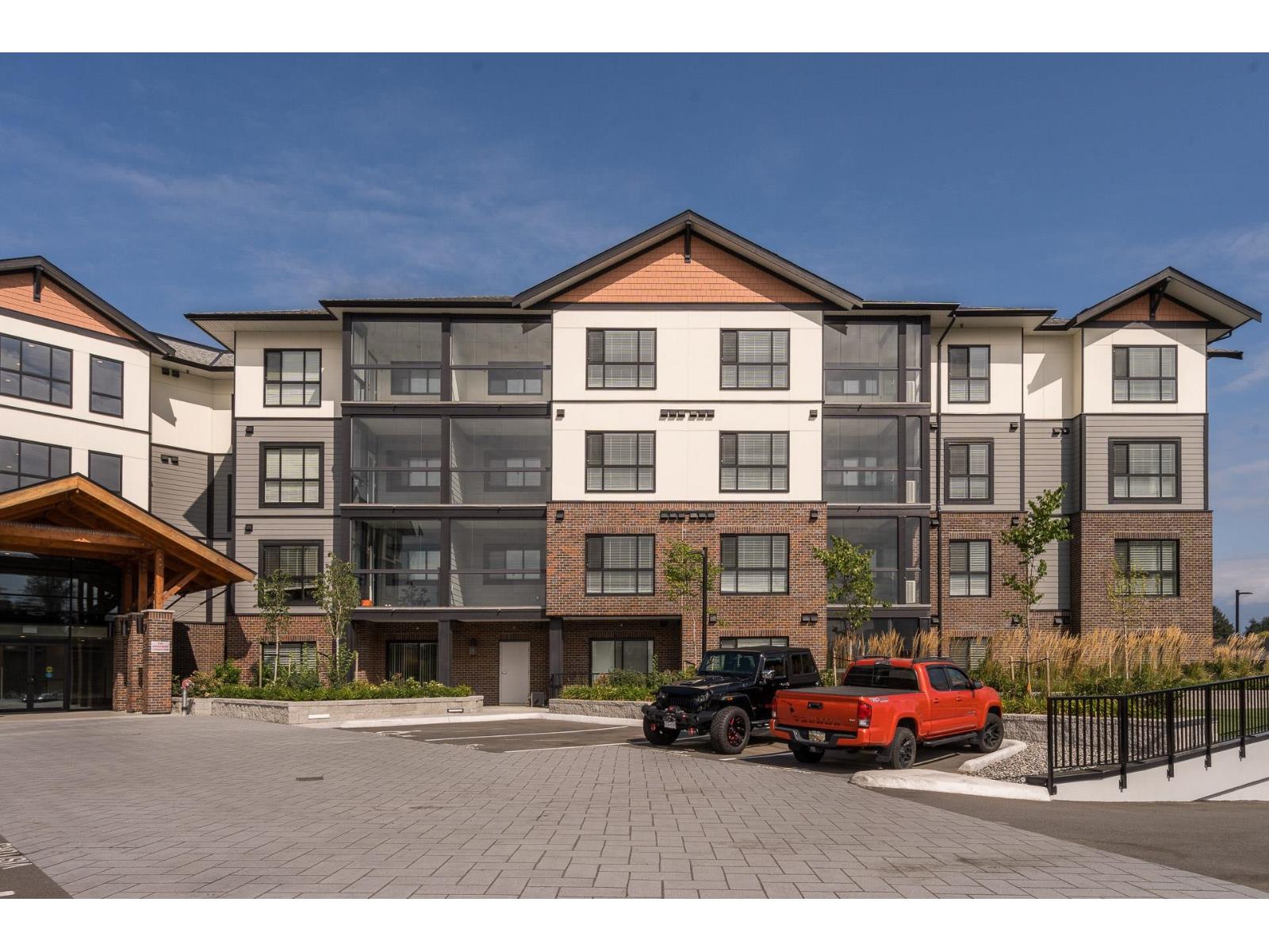 202 8497 Young Road, Chilliwack Proper South, Chilliwack, British Columbia  V2P 4P2 - Photo 2 - R3062105