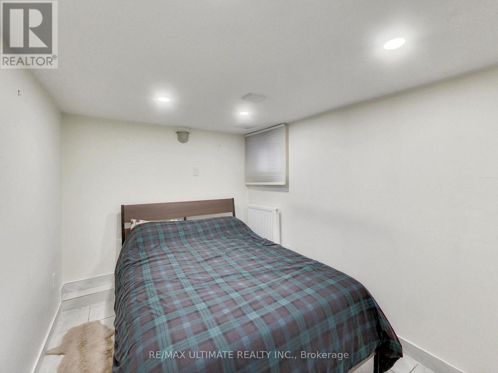 B - 1652 Dufferin Street, Toronto, Ontario  M6H 3L8 - Photo 13 - W12484478