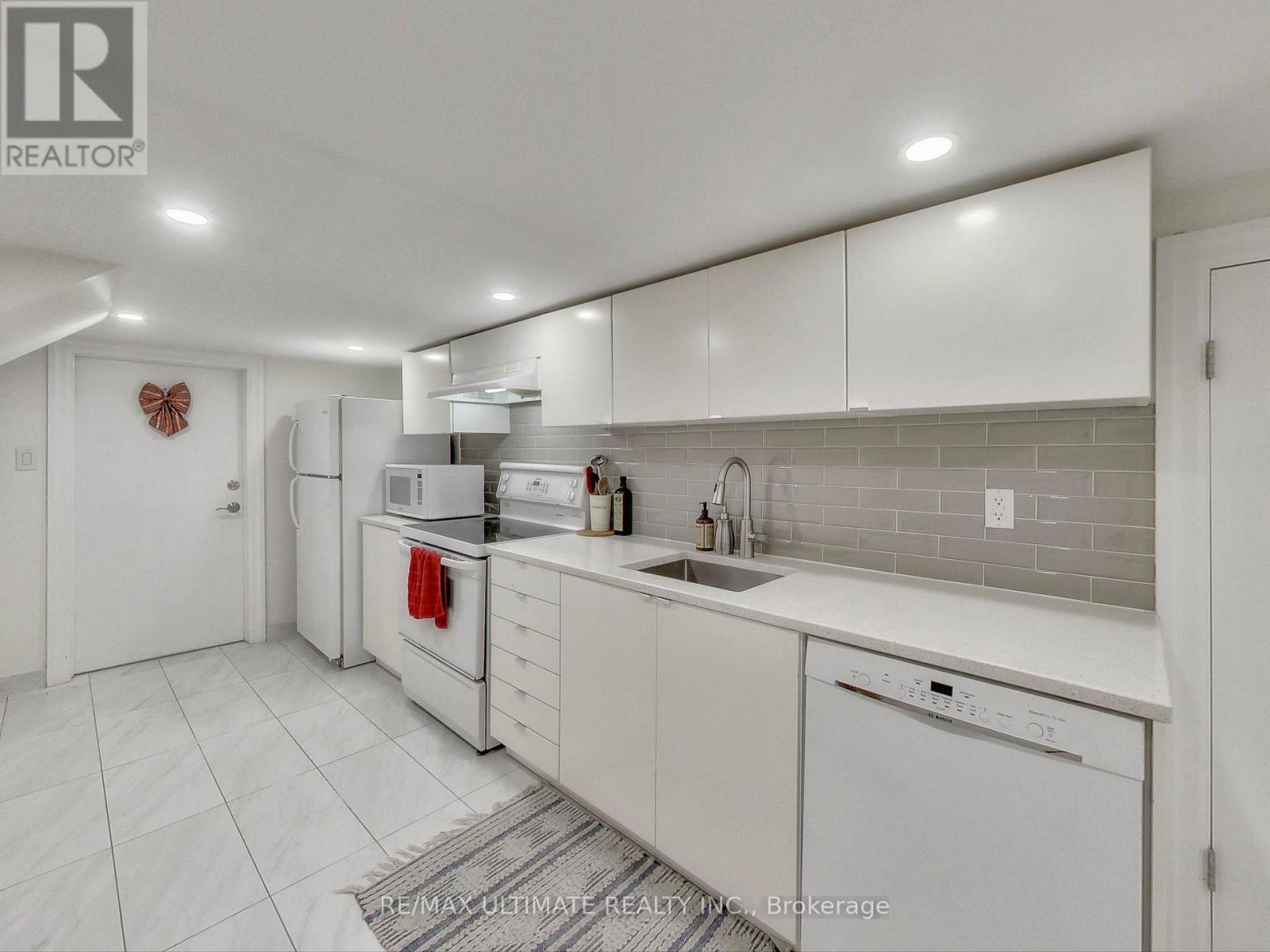 B - 1652 Dufferin Street, Toronto, Ontario  M6H 3L8 - Photo 4 - W12484478