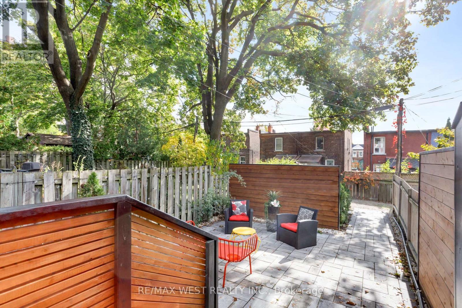 71 Harvard Avenue, Toronto, Ontario  M6R 1C7 - Photo 17 - W12484484