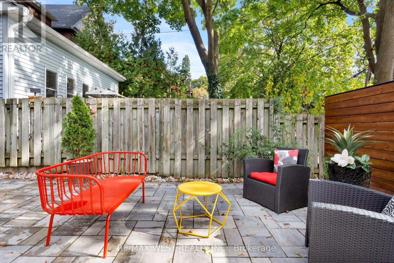 71 Harvard Avenue, Toronto, Ontario  M6R 1C7 - Photo 19 - W12484484