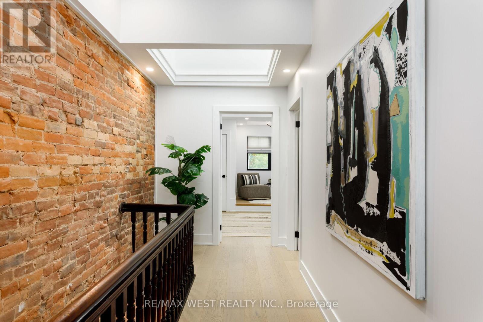 71 Harvard Avenue, Toronto, Ontario  M6R 1C7 - Photo 33 - W12484484