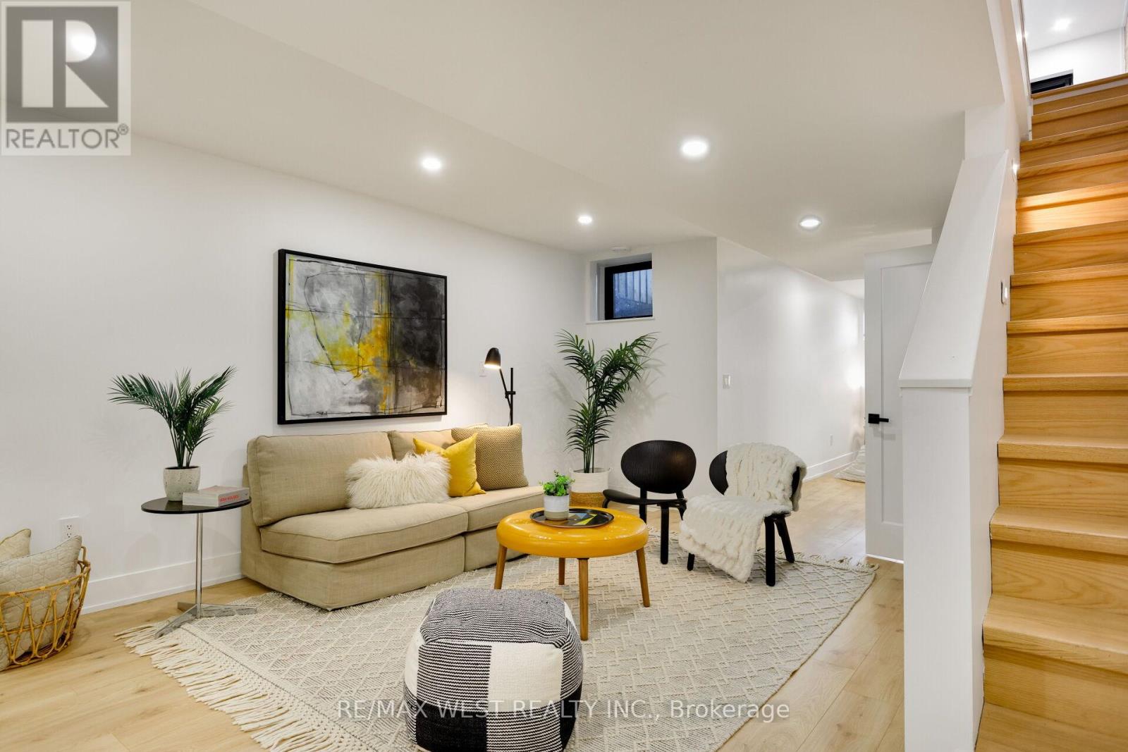 71 Harvard Avenue, Toronto, Ontario  M6R 1C7 - Photo 40 - W12484484