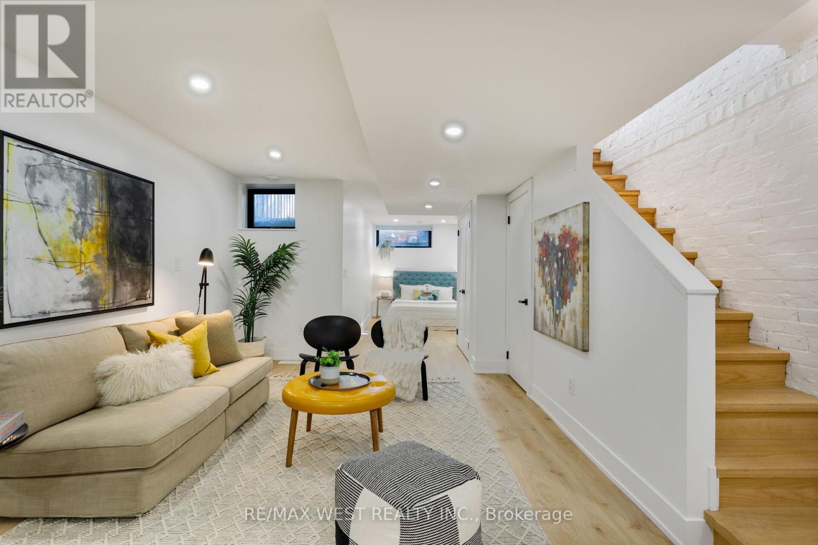 71 Harvard Avenue, Toronto, Ontario  M6R 1C7 - Photo 48 - W12484484