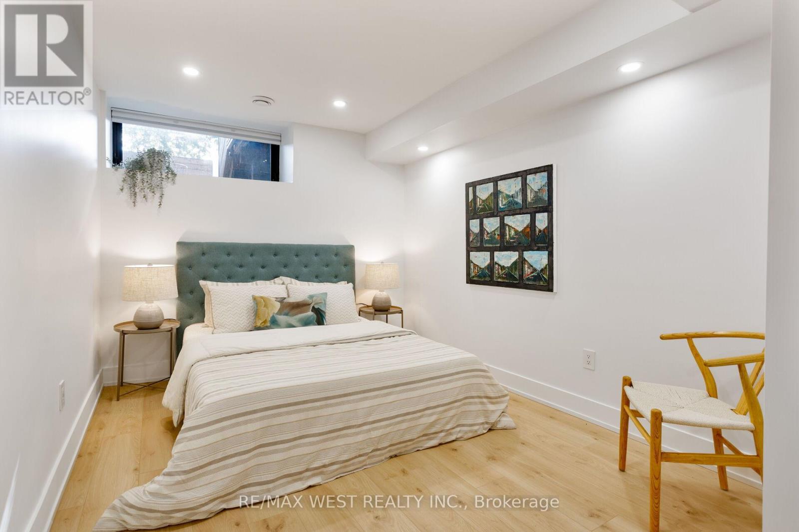 71 Harvard Avenue, Toronto, Ontario  M6R 1C7 - Photo 49 - W12484484
