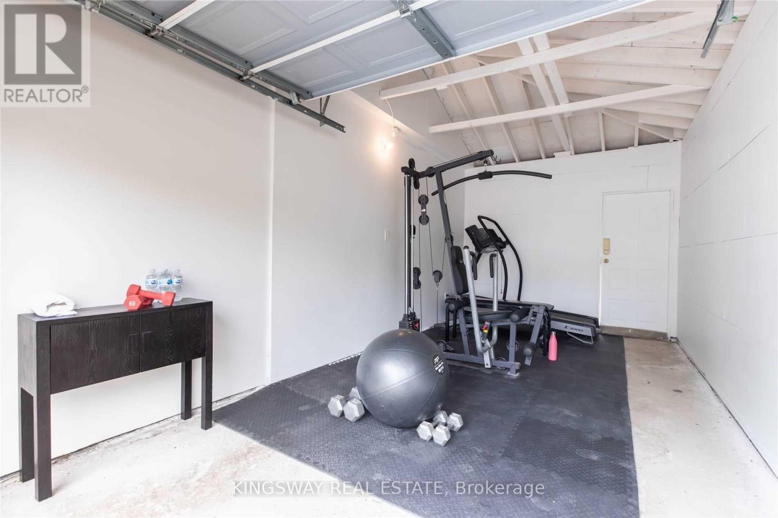 2594 Bromsgrove Road, Mississauga, Ontario  L5J 1M2 - Photo 22 - W12484495