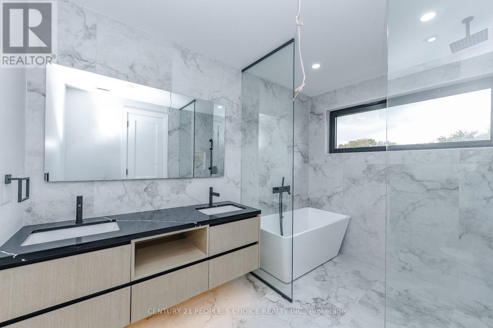 90 Twelfth Street, Toronto, Ontario  M8V 3H1 - Photo 8 - W12484509