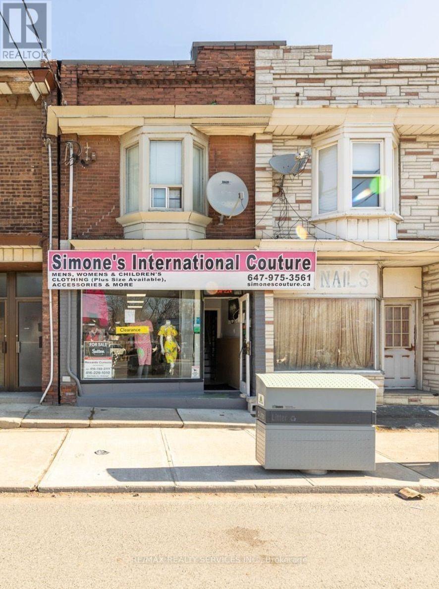 1085 WESTON ROAD, Toronto, Ontario