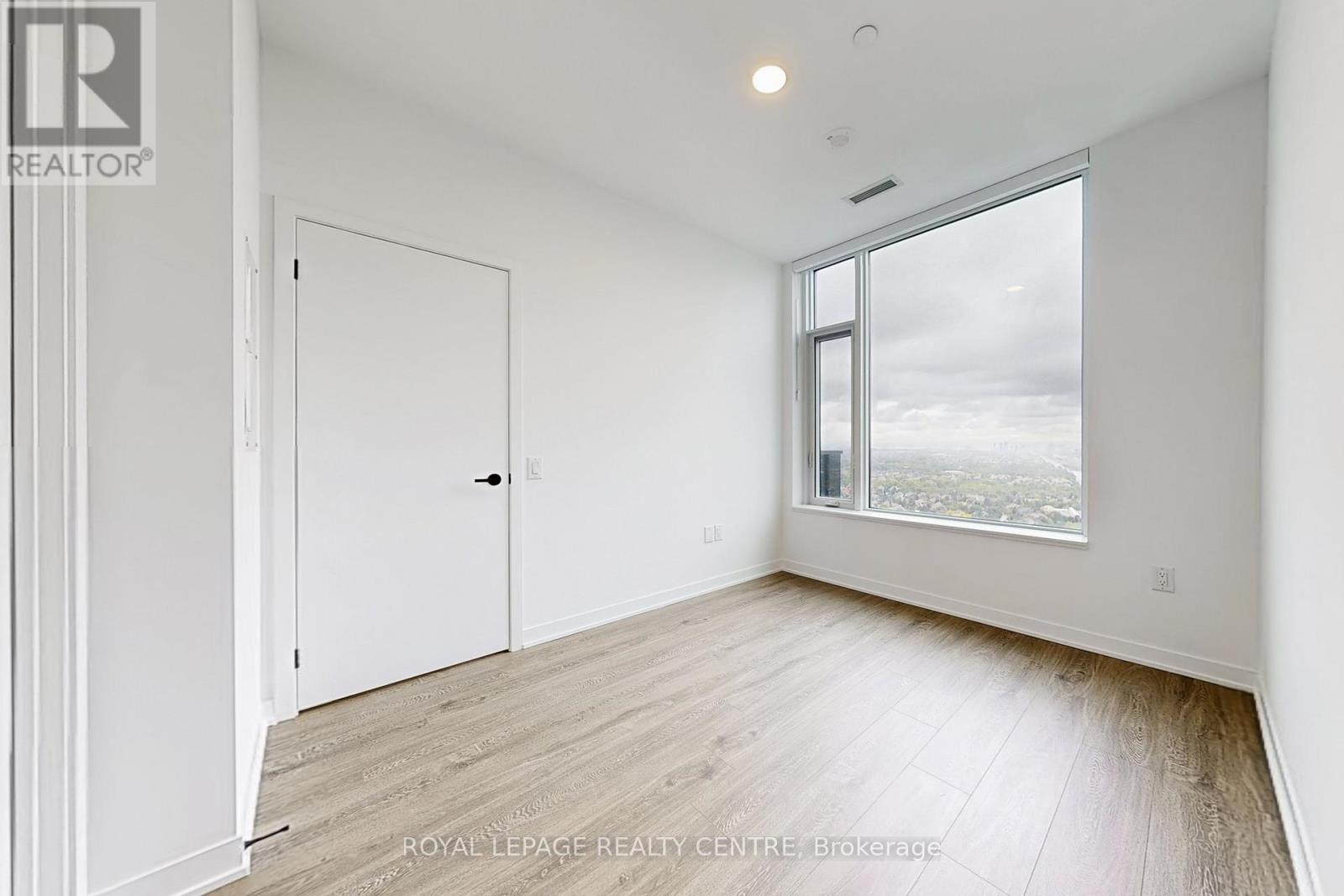 2702 - 2495 Eglinton Avenue W, Mississauga, Ontario  L5M 2T2 - Photo 14 - W12484526