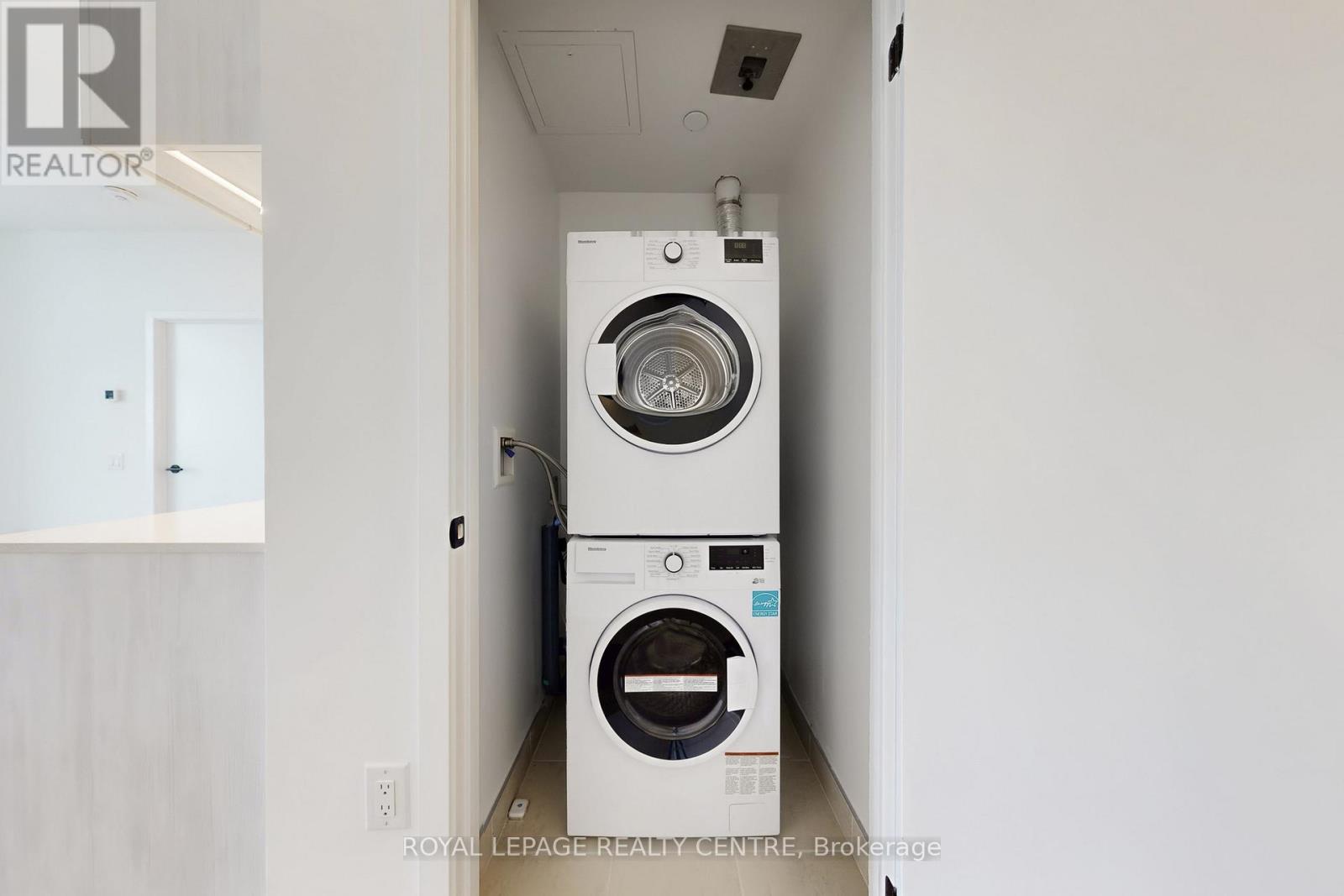 2702 - 2495 Eglinton Avenue W, Mississauga, Ontario  L5M 2T2 - Photo 19 - W12484526