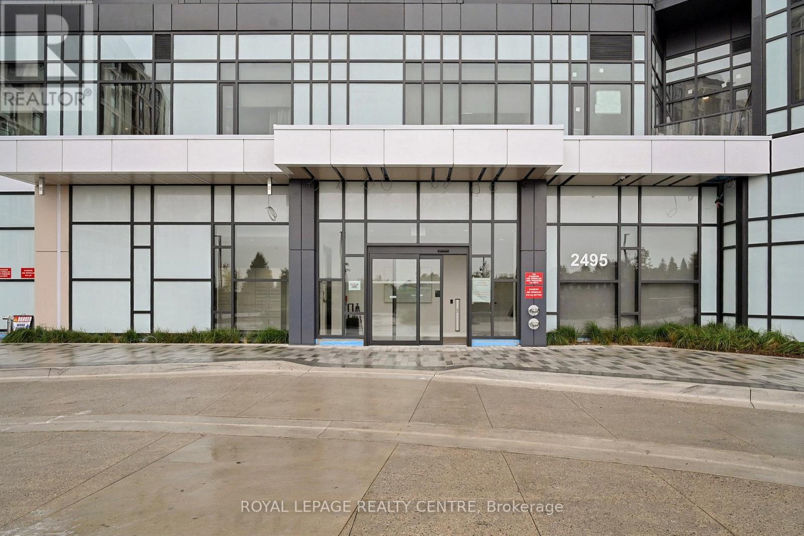 2702 - 2495 Eglinton Avenue W, Mississauga, Ontario  L5M 2T2 - Photo 4 - W12484526