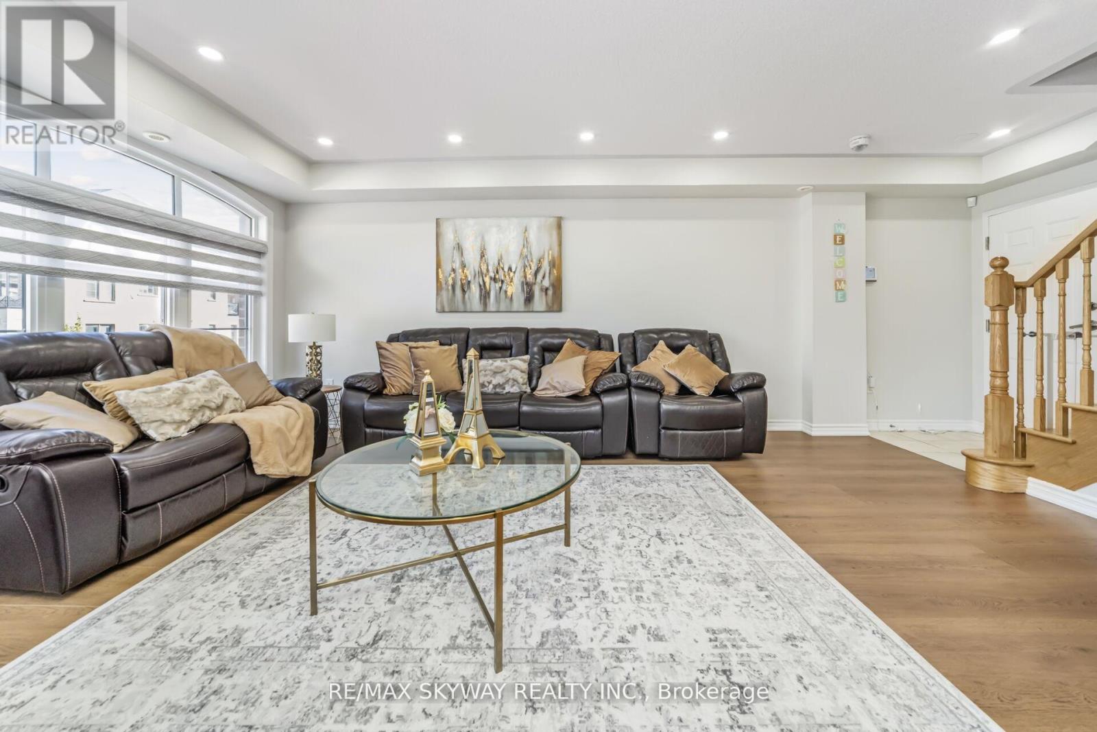 22 - 200 Veterans Drive, Brampton, Ontario  L7A 4S6 - Photo 16 - W12484527