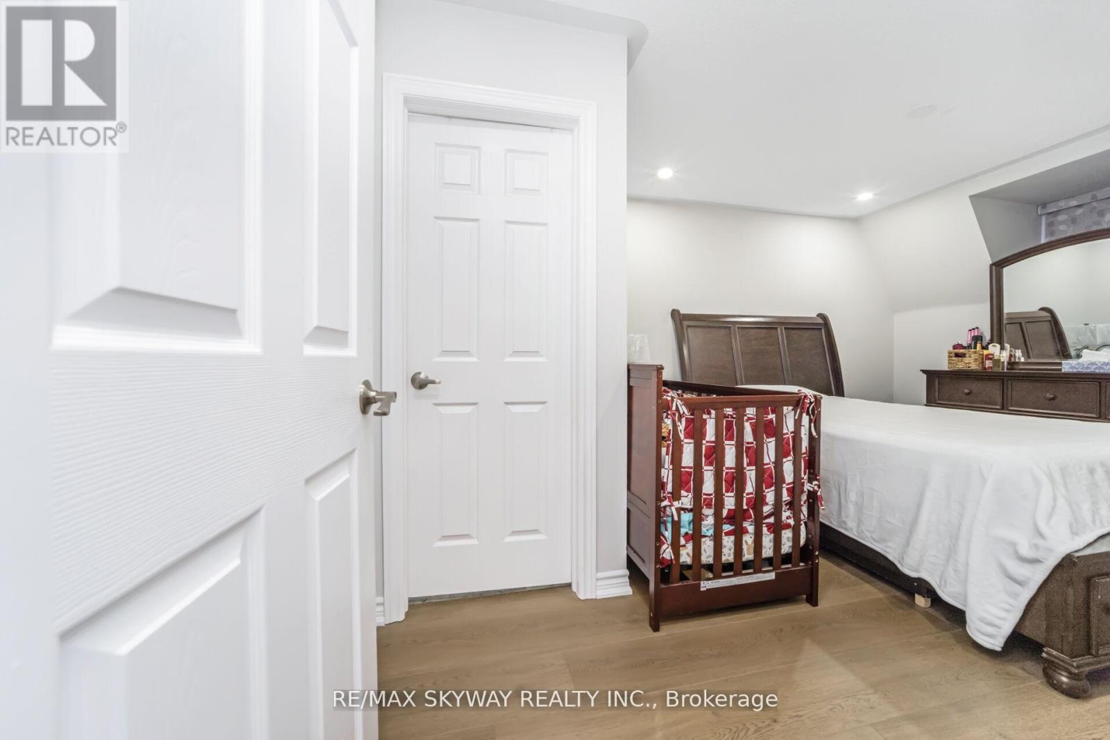 22 - 200 Veterans Drive, Brampton, Ontario  L7A 4S6 - Photo 22 - W12484527