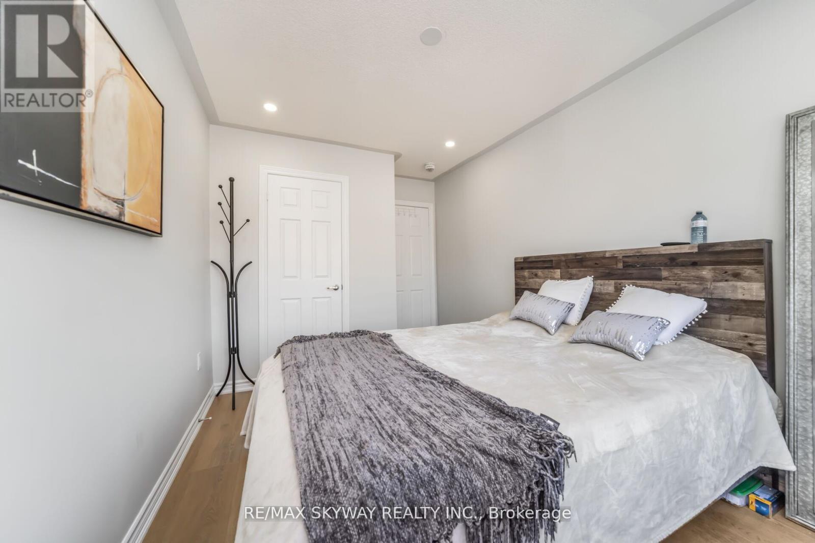 22 - 200 Veterans Drive, Brampton, Ontario  L7A 4S6 - Photo 27 - W12484527