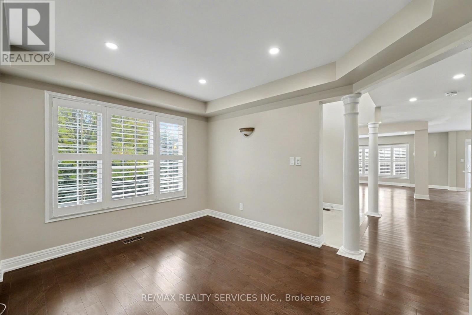 Main - 1032 Blueheron Boulevard, Mississauga, Ontario  L5V 2J8 - Photo 12 - W12484535