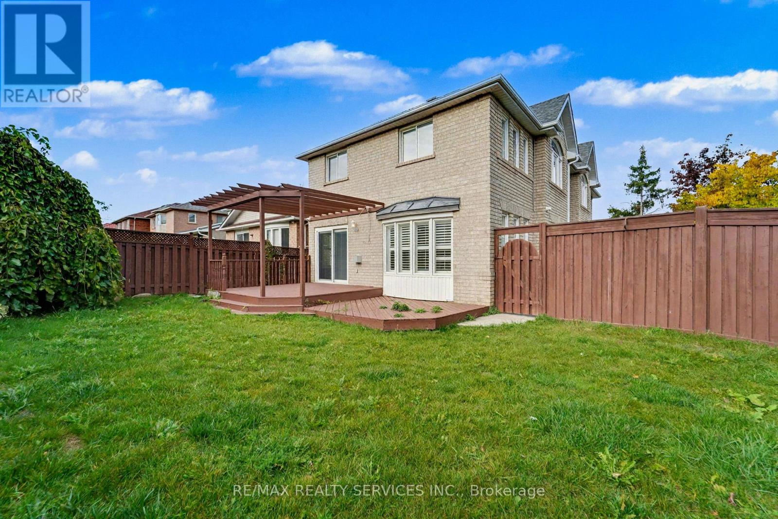 Main - 1032 Blueheron Boulevard, Mississauga, Ontario  L5V 2J8 - Photo 22 - W12484535