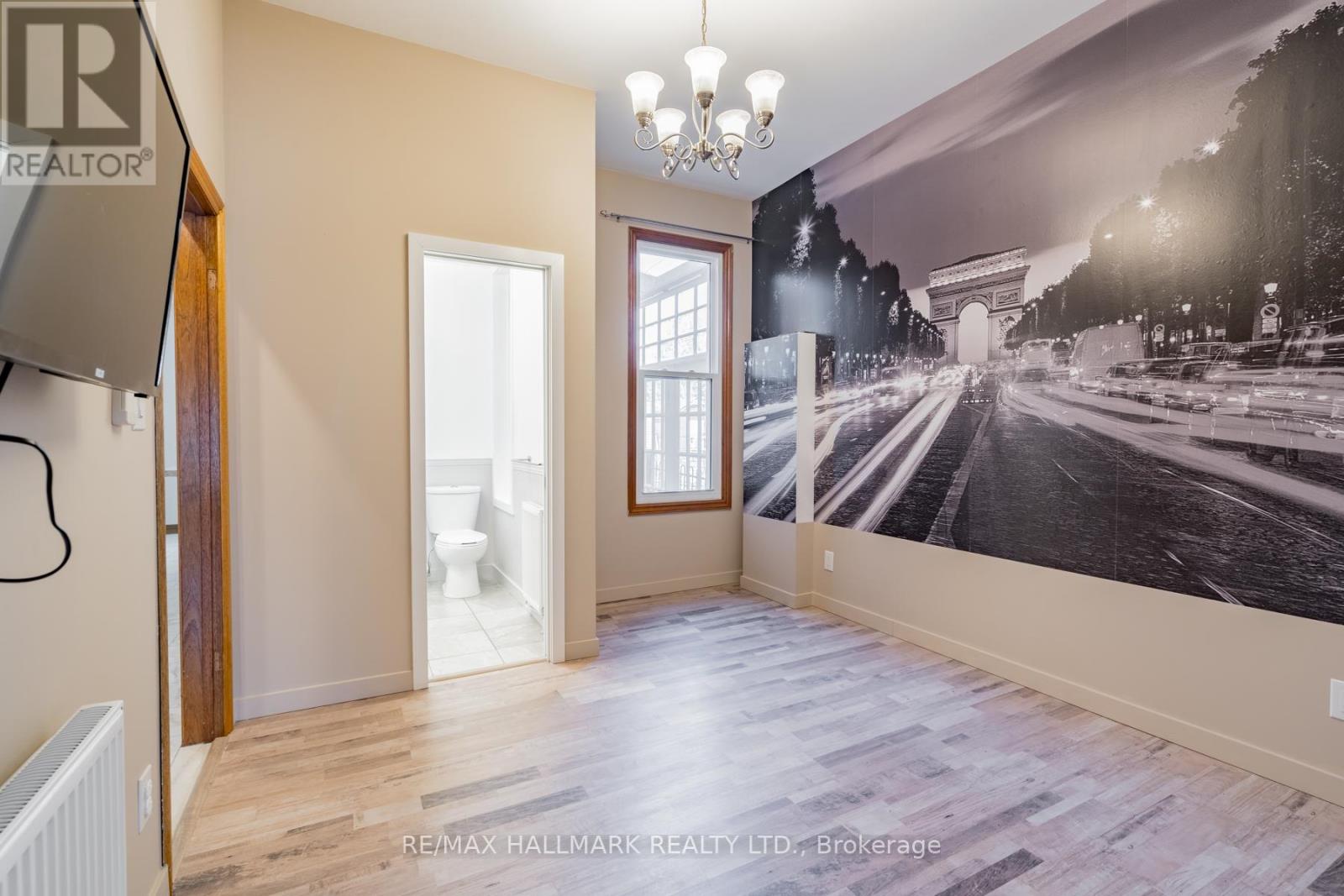 Main - 180 Lansdowne Avenue, Toronto, Ontario  M6K 2V9 - Photo 12 - W12484559