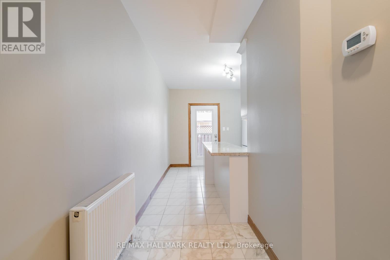 Main - 180 Lansdowne Avenue, Toronto, Ontario  M6K 2V9 - Photo 5 - W12484559