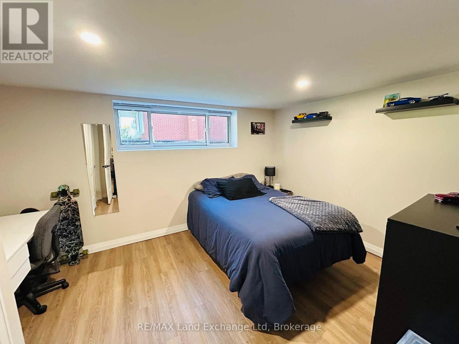 317 Carling Terrace, North Huron, Ontario  N0G 2W0 - Photo 16 - X12484574