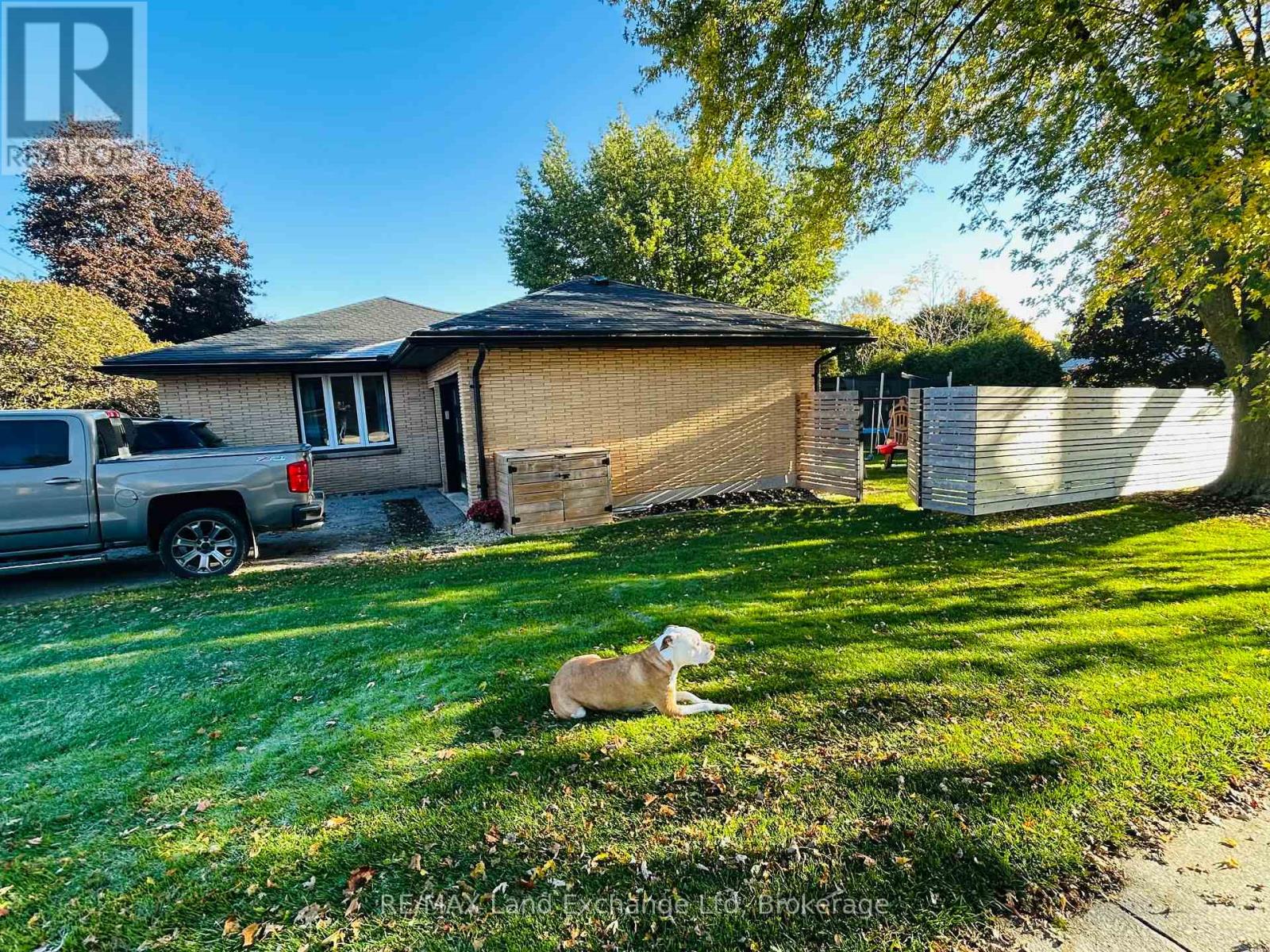 317 Carling Terrace, North Huron, Ontario  N0G 2W0 - Photo 19 - X12484574