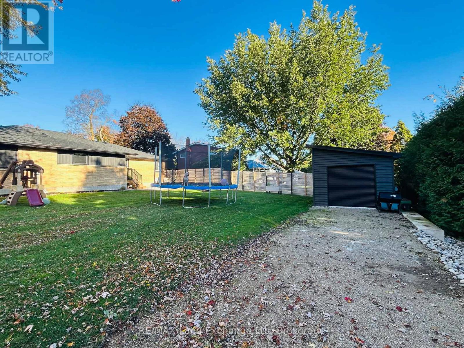 317 Carling Terrace, North Huron, Ontario  N0G 2W0 - Photo 20 - X12484574