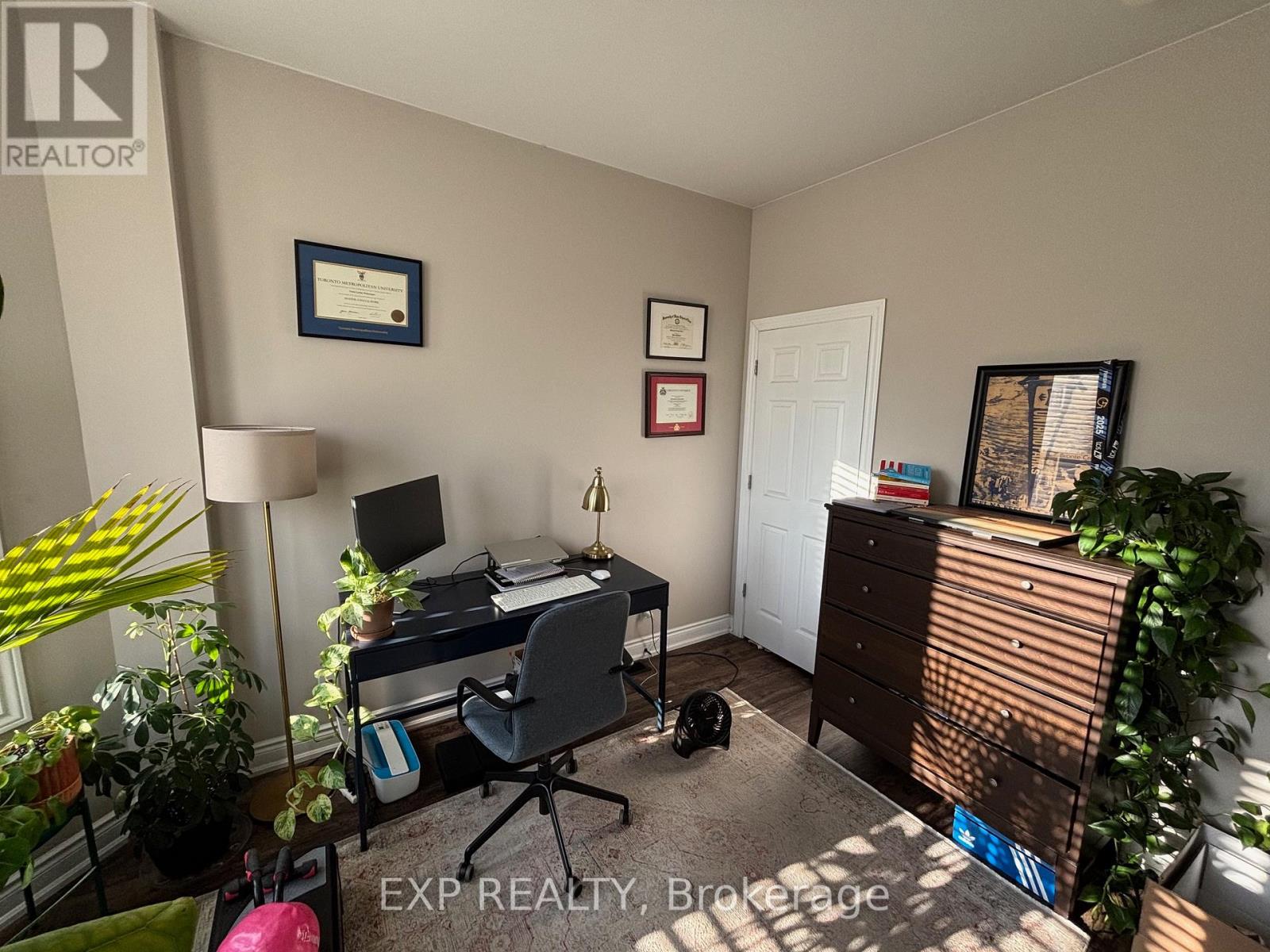 Main - 163 Wentworth Street N, Hamilton, Ontario  L8L 5V6 - Photo 10 - X12484550