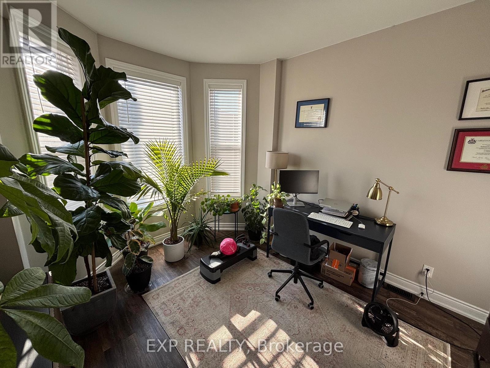 Main - 163 Wentworth Street N, Hamilton, Ontario  L8L 5V6 - Photo 11 - X12484550