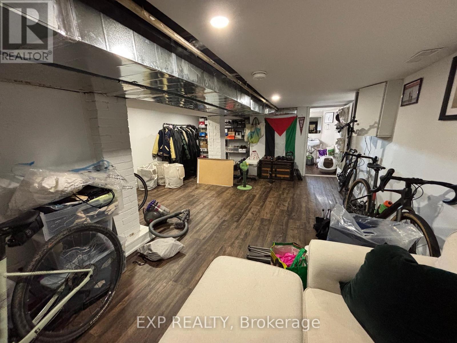 Main - 163 Wentworth Street N, Hamilton, Ontario  L8L 5V6 - Photo 16 - X12484550