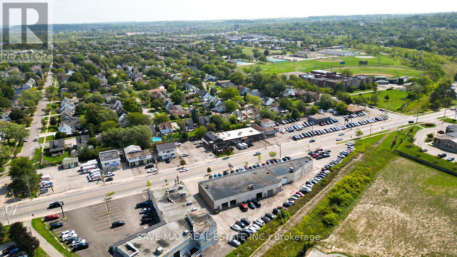 4 - 466 Merritt Street, St. Catharines, Ontario  L2P 1P3 - Photo 38 - X12484554