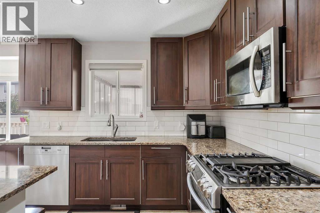 217 West Creek Drive, Chestermere, Alberta  T1X 1K7 - Photo 12 - A2266868