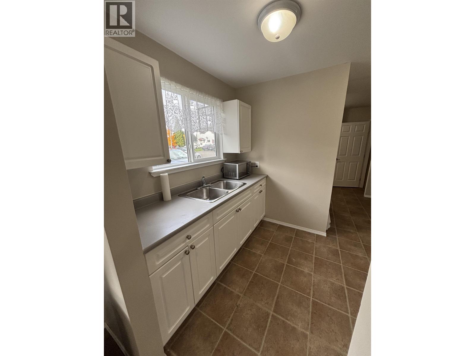 1335 Tweedsmuir Avenue, Kitimat, British Columbia  V8C 1C2 - Photo 4 - R3062078