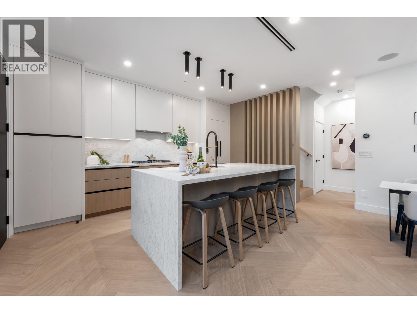 2 280 E 32 Avenue, Vancouver, British Columbia  V5V 2Y3 - Photo 4 - R3062171