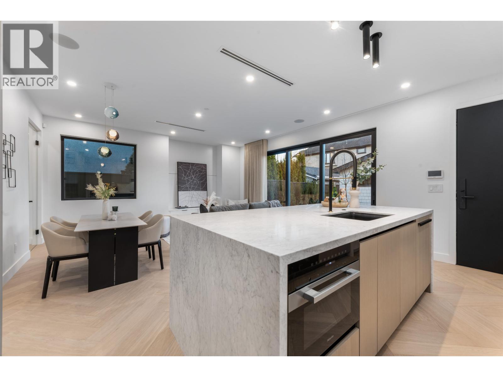 2 280 E 32 Avenue, Vancouver, British Columbia  V5V 2Y3 - Photo 9 - R3062171