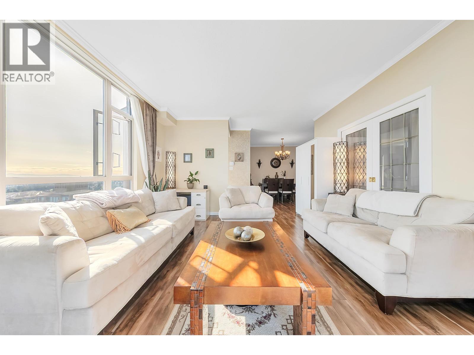 2401 6888 Station Hill Drive, Burnaby, British Columbia  V3N 4X5 - Photo 5 - R3062208