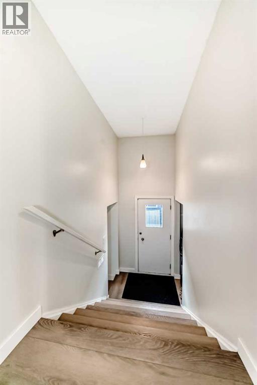 516 72 Avenue Nw, Calgary, Alberta  T2K 0P2 - Photo 5 - A2262717