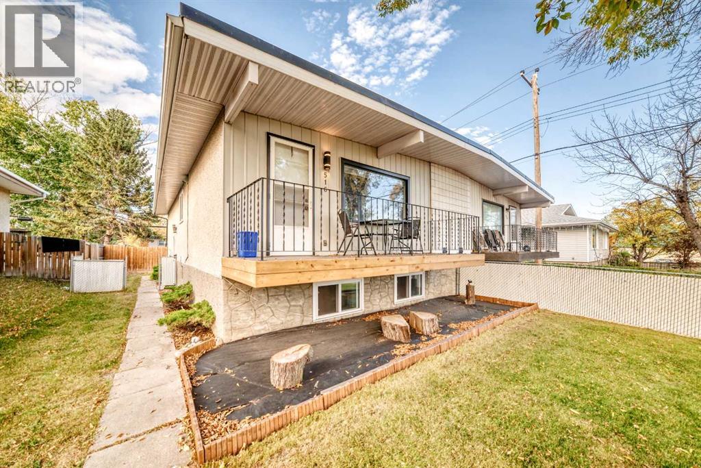 516 72 Avenue Nw, Calgary, Alberta  T2K 0P2 - Photo 3 - A2262717