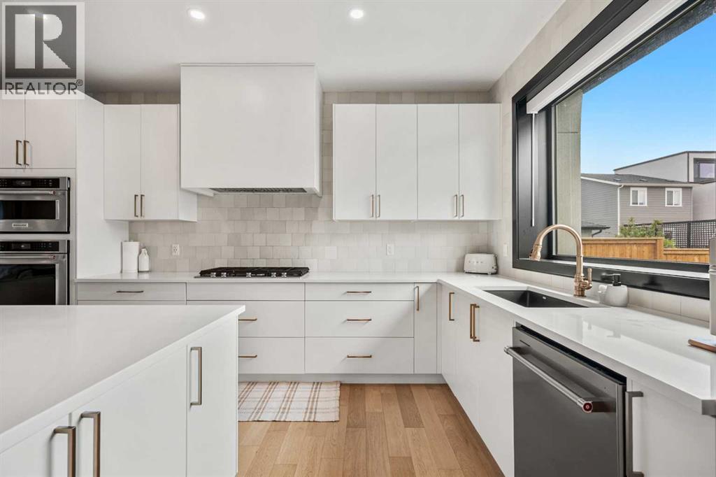 27 Bluerock Avenue Sw, Calgary, Alberta  T3M 2Z9 - Photo 9 - A2264396