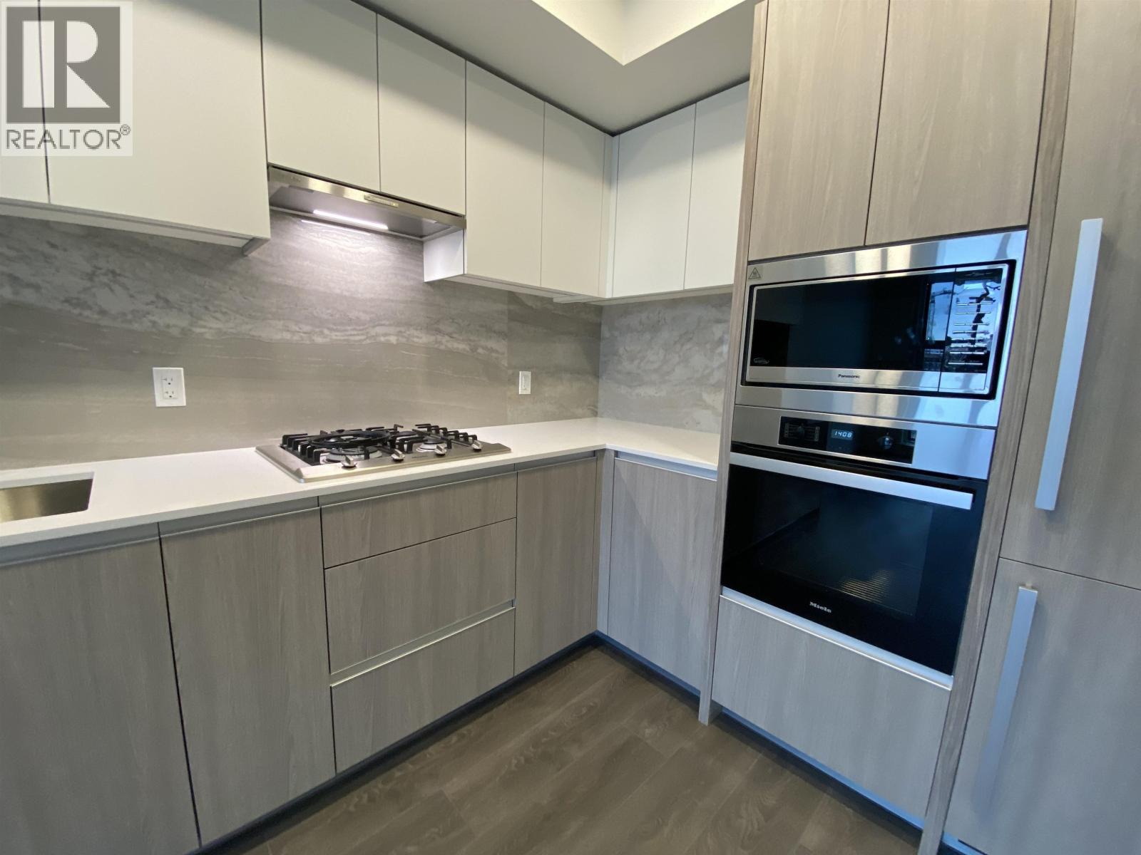 904 8111 Park Road, Richmond, British Columbia  B6Y 0M2 - Photo 2 - R3062184